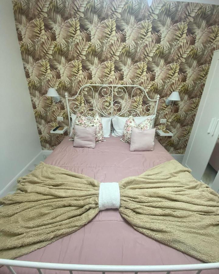 B&B Carme Neapel Exteriör bild